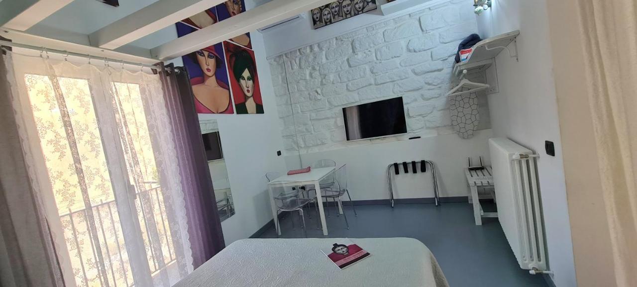 Il Museo Di Teresa Piazza Del Teatro Centrale Agrigento Luaran gambar